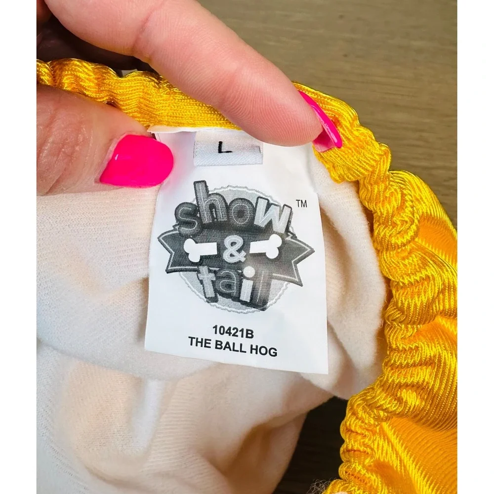 Show & Tail The Ball Hog Dog Basketball Costume Large L Yellow Halloween